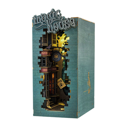 Robotime Rolife Jouets en gros Puzzles en bois 3D TGB03 Magic House Book Nook Kit de maison miniature à monter soi-même