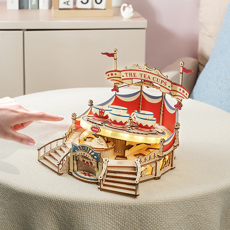 Robotime Rokr DIY Assemble Toys Music Box EA04 Tilt-A-Whirl Kits de modelos Rompecabezas 3D de madera para adultos