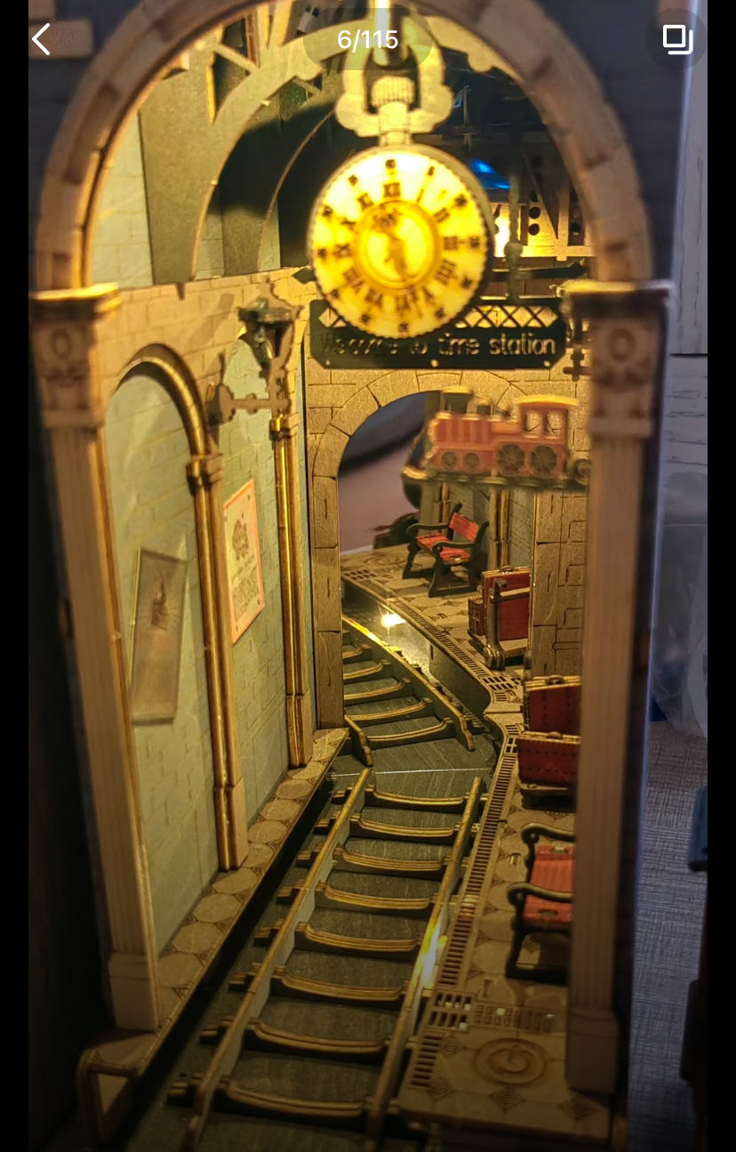 Serre-livres miniatures en bois Robotime Rolife DIY TGB04 Puzzle 3D en bois pour coin livre de voyage dans le temps