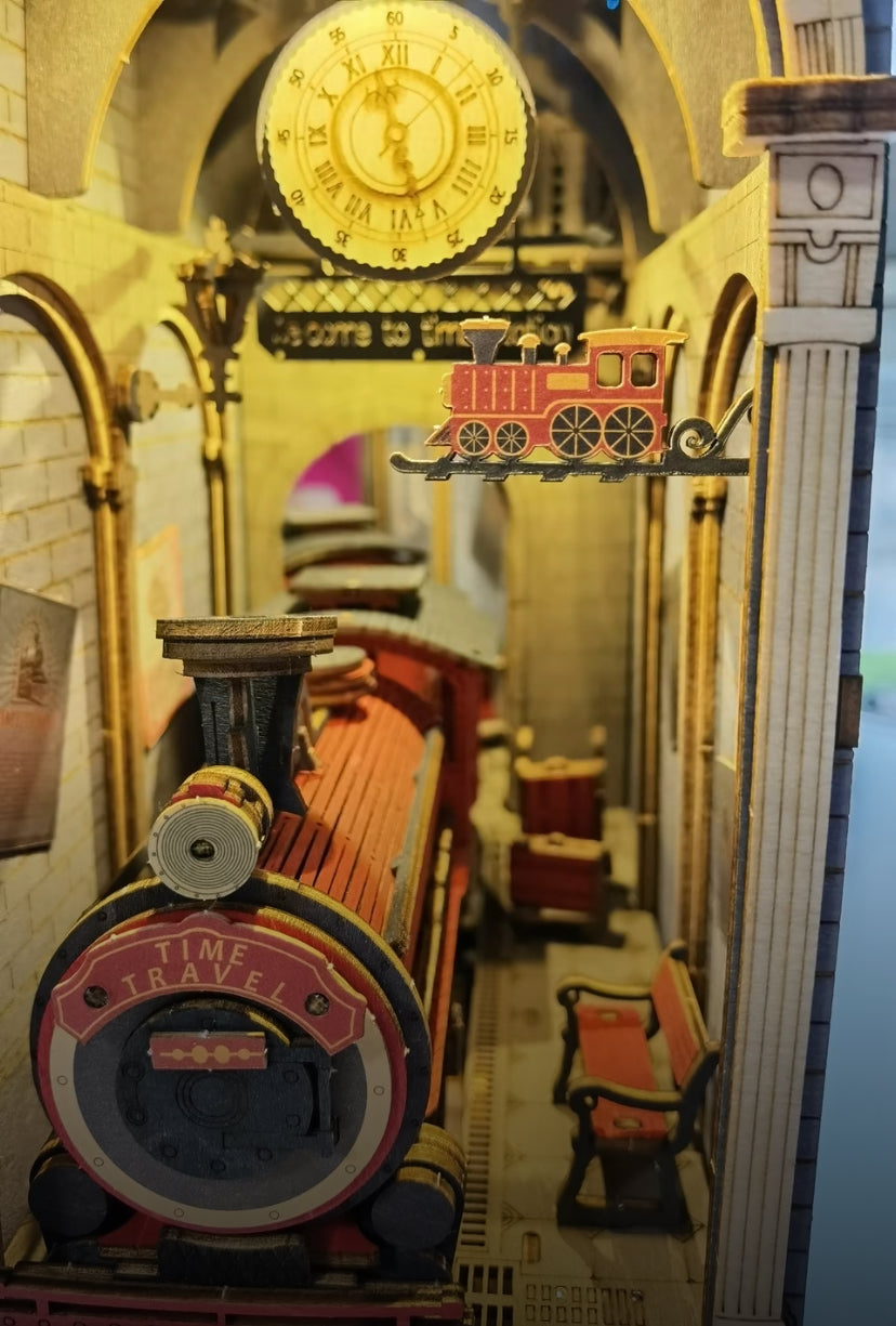 Serre-livres miniatures en bois Robotime Rolife DIY TGB04 Puzzle 3D en bois pour coin livre de voyage dans le temps