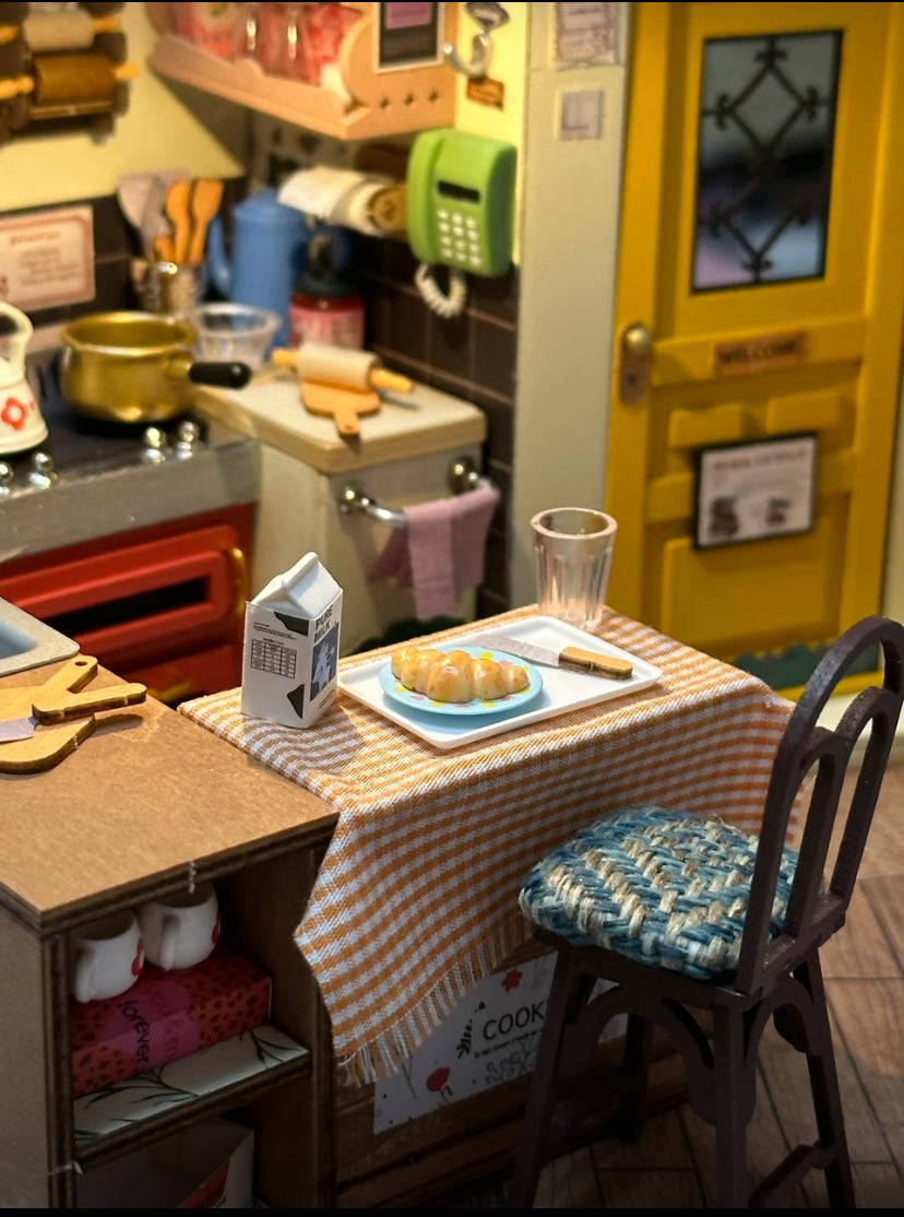 Kit de rompecabezas hecho a mano Robotime Rolife DG159 Casa de muñecas en miniatura de madera 3D de bricolaje con cocina acogedora 