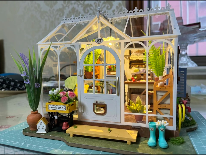 Kit hecho a mano de Robotime Rolife DG163 Dreamy Garden House, rompecabezas de madera en 3D, casa de muñecas en miniatura 