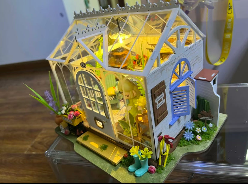 Kit hecho a mano de Robotime Rolife DG163 Dreamy Garden House, rompecabezas de madera en 3D, casa de muñecas en miniatura 