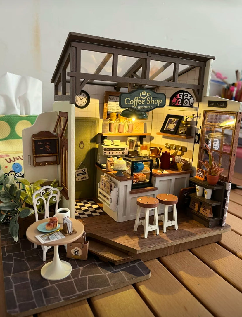 Robotime Rolife No.17 Café Kit de maison miniature pour enfants et adultes Maison de poupée 3D en bois à monter soi-même Jouets de construction Décoration de la maison